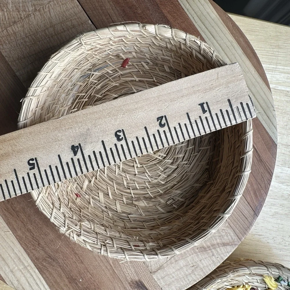 Vintage Raffia Flower Lidded Basket 5.25 Inch Woven Pine Needles Storage Boho